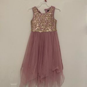 Beautiful pink and gold dress for a perfect girl